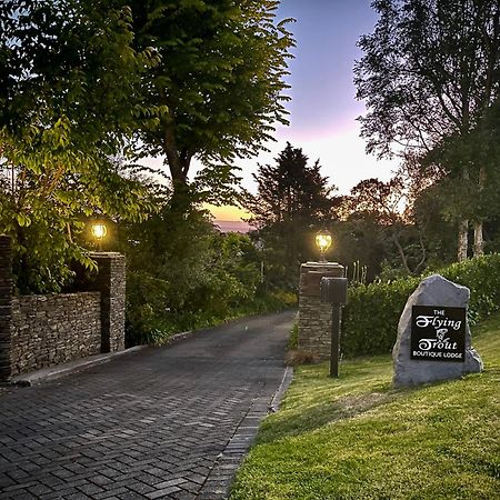 The Flying Trout Boutique Lodge Taupo Exterior photo